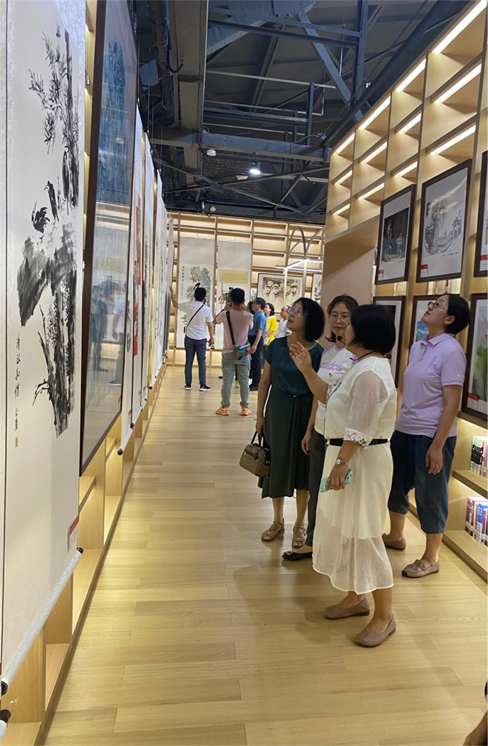 圖片4.jpg 圖片4.jpg