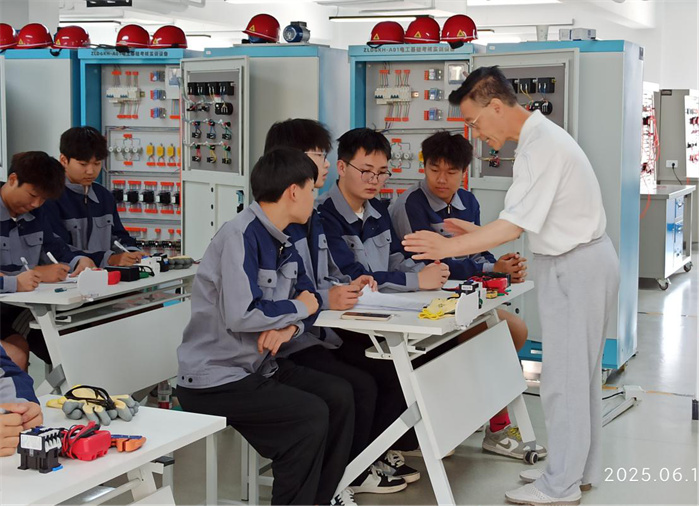 圖片2.jpg 圖片2.jpg